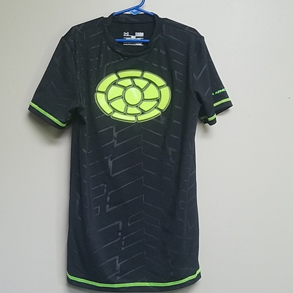 under armour padded compression shirt